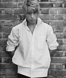 Hot Idols: Mitch Hewer 5df85ce6ab7db.jpg