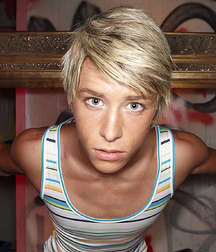 Hot Idols: Mitch Hewer 5df85cf387809.jpg