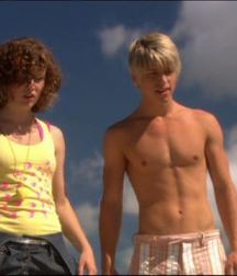 Hot Idols: Mitch Hewer 5df85d205935b.jpg