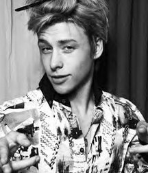 Hot Idols: Mitch Hewer 5df85d78378ac.jpg
