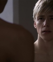 Hot Idols: Mitch Hewer 5df85db7aeeb9.jpg
