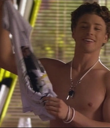 Hot Idols: Mitch Hewer 5df85ddca2e9f.jpg