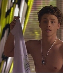 Hot Idols: Mitch Hewer 5df85de091354.jpg