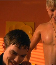 Hot Idols: Mitch Hewer 5df85de7e9832.jpg