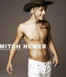 Hot Idols: Mitch Hewer 5df85e03285da.jpg