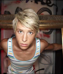 Hot Idols: Mitch Hewer 5df85e2794399.jpg
