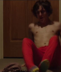 Hot Idols: Logan Miller 5df8614a462e0.jpg