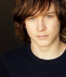 Hot Idols: Logan Miller