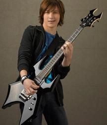 Hot Idols: Logan Miller 5df8618a9d8ed.jpg