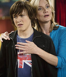 Hot Idols: Logan Miller 5df861a8ccddc.jpg