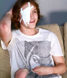 Hot Idols: Logan Miller 5df861be746be.jpg