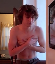 Hot Idols: Logan Miller 5df861d3d3671.jpg