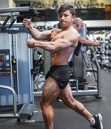 Hot Idols: Tristyn Lee 5dfd6ea3abc2f.jpg