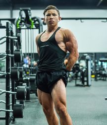 Hot Idols: Tristyn Lee 5dfd6eb242510.jpg