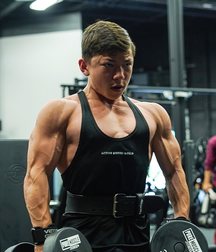 Hot Idols: Tristyn Lee 5dfd6ec1336e0.jpg