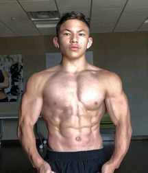 Hot Idols: Tristyn Lee 5dfd6ec7f2255.jpg