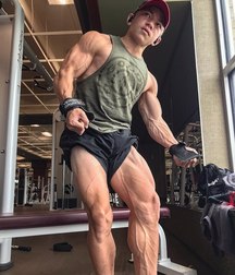 Hot Idols: Tristyn Lee 5dfd6eeb8d6b8.jpg