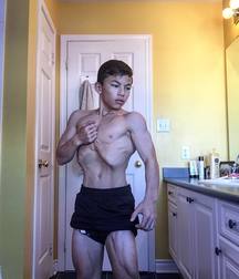 Hot Idols: Tristyn Lee 5dfd6f64d0e34.jpg