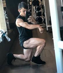 Hot Idols: Tristyn Lee 5dfd6f8068e74.jpg