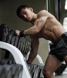Hot Idols: Tristyn Lee 5dfd6f96a3aa3.jpg