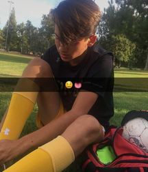 Hot Idols: Tenzing Norgay Trainor 5dfd7188d74f9.jpg
