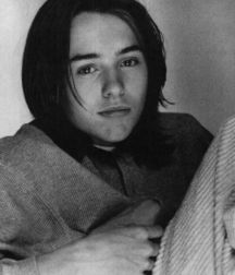 Hot Idols: Vincent Kartheiser 5e010dae964f5.jpg