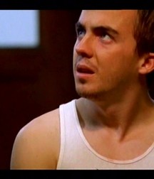 Hot Idols: Frankie Muniz 5e0118a39fb95.jpg