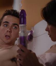 Hot Idols: Frankie Muniz 5e0118f9a7fa9.jpg
