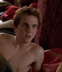Hot Idols: Frankie Muniz 5e011914c35c6.jpg