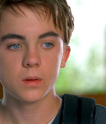 Hot Idols: Frankie Muniz 5e0119bce77df.jpg