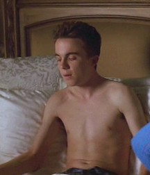 Hot Idols: Frankie Muniz 5e0119e96db35.jpg