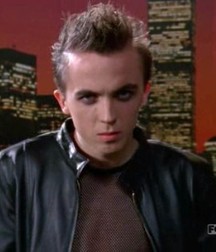 Hot Idols: Frankie Muniz 5e011a06bbe92.jpg