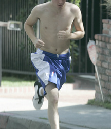 Hot Idols: Frankie Muniz 5e011a27f2198.jpg