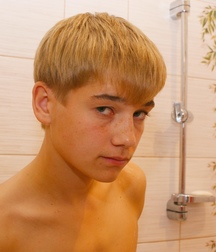 Hot Idols: Aaron Cute 5e029b826f7e9.jpg