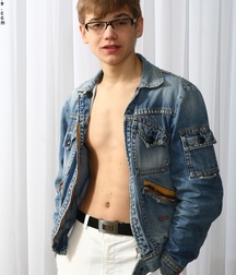 Hot Idols: Aaron Cute 5e029d7a8faff.jpg