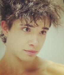Hot Idols: Julián Serrano 5e02dbcabf0b0.jpg