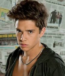 Hot Idols: Julián Serrano 5e02dbd648fd2.jpg