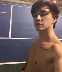 Hot Idols: Julián Serrano 5e02dcb6284e6.jpg