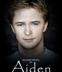 Hot Idols: Michael Welch 5e063c8932572.jpg