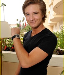 Hot Idols: Michael Welch 5e063ca5549b2.jpg