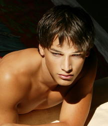 Hot Idols: Andrew M. Gray 5e07d95615dba.jpg