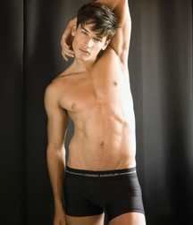 Hot Idols: Andrew M. Gray 5e07d961004dc.jpg