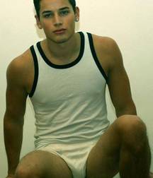 Hot Idols: Andrew M. Gray 5e07d9d9b5d90.jpg