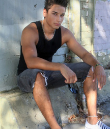 Hot Idols: Andrew M. Gray 5e07d9df7c3f6.jpg