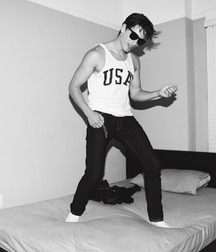 Hot Idols: Andrew M. Gray 5e07d9ed07a18.jpg