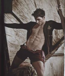Hot Idols: Andrew M. Gray 5e07da7c68808.jpg