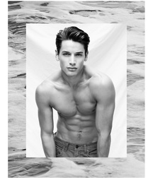 Hot Idols: Andrew M. Gray 5e07da9a18553.jpg