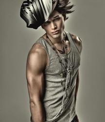 Hot Idols: Andrew M. Gray 5e07dac2dacee.jpg