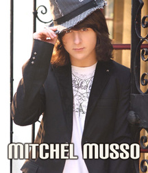 Hot Idols: Mitchel Musso 5e0e93238721a.jpg