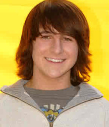 Hot Idols: Mitchel Musso 5e0e93db90f7f.jpg